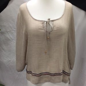 Bobeau Beige High Low Top